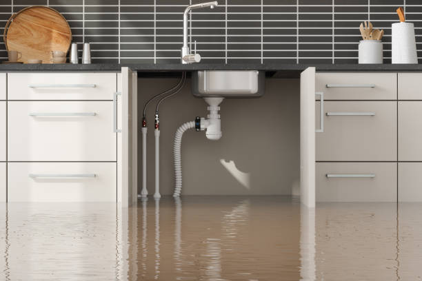 Best Water damage restoration near me  in Uhrichsville, OH